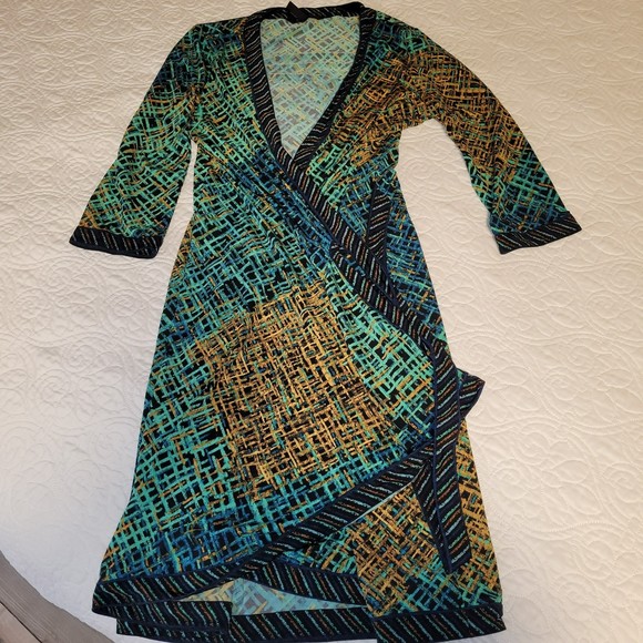 BCGBMaxaria Dresses & Skirts - BCBGMaxazria Midi Blue/Green Adele Wrap Dress Size Medium